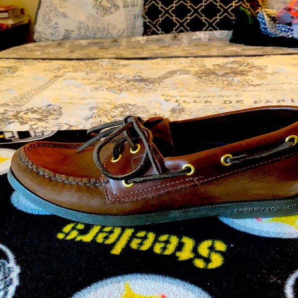 Sperry size 9 loafer slip on. - Picture 4 of 4